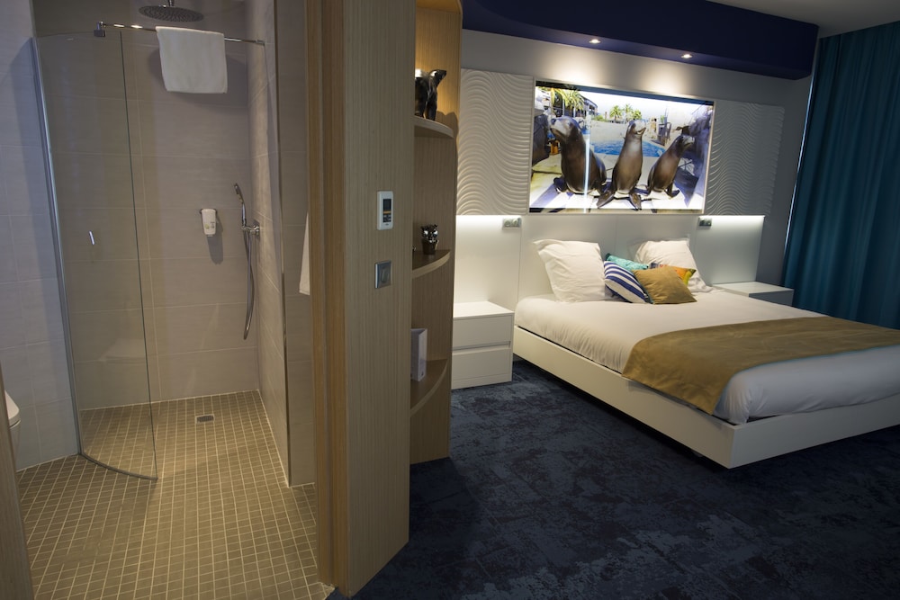 Triple Room, Sea Facing photo 3