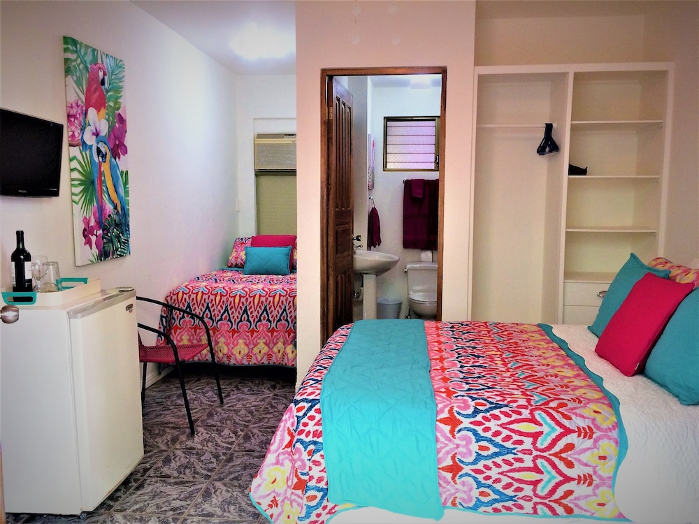 Standard Triple Room, Non Smoking, Courtyard View photo 2