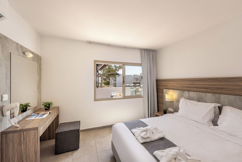 Suite Inland View - Photo 1