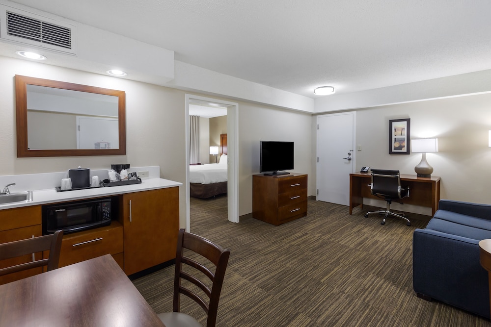 Suite, Non Smoking (Upgrade) - Photo 2