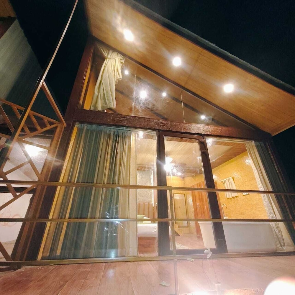 Deluxe Twin Room - Photo 16