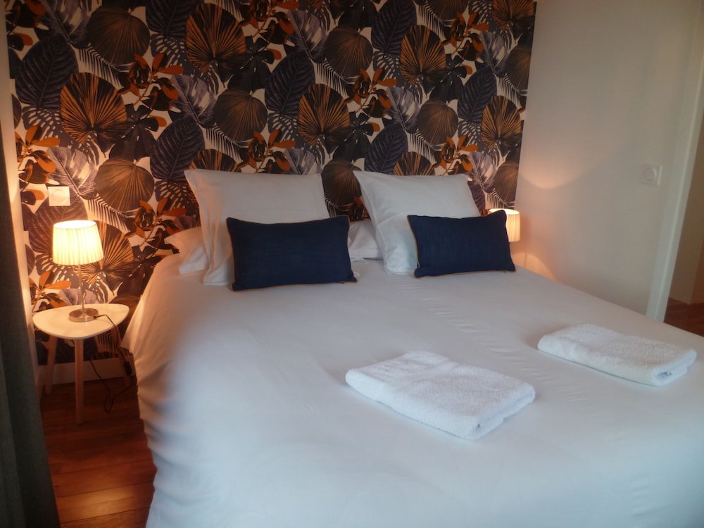 Double Room, Private Bathroom (Louis) photo 2