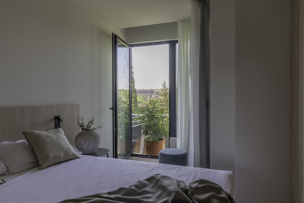 Apartment, 1 Bedroom, Terrace - Photo 3