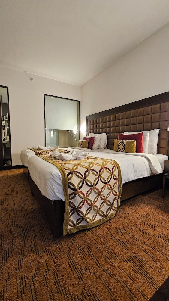 Deluxe Twin Room, Non Smoking - Photo 4