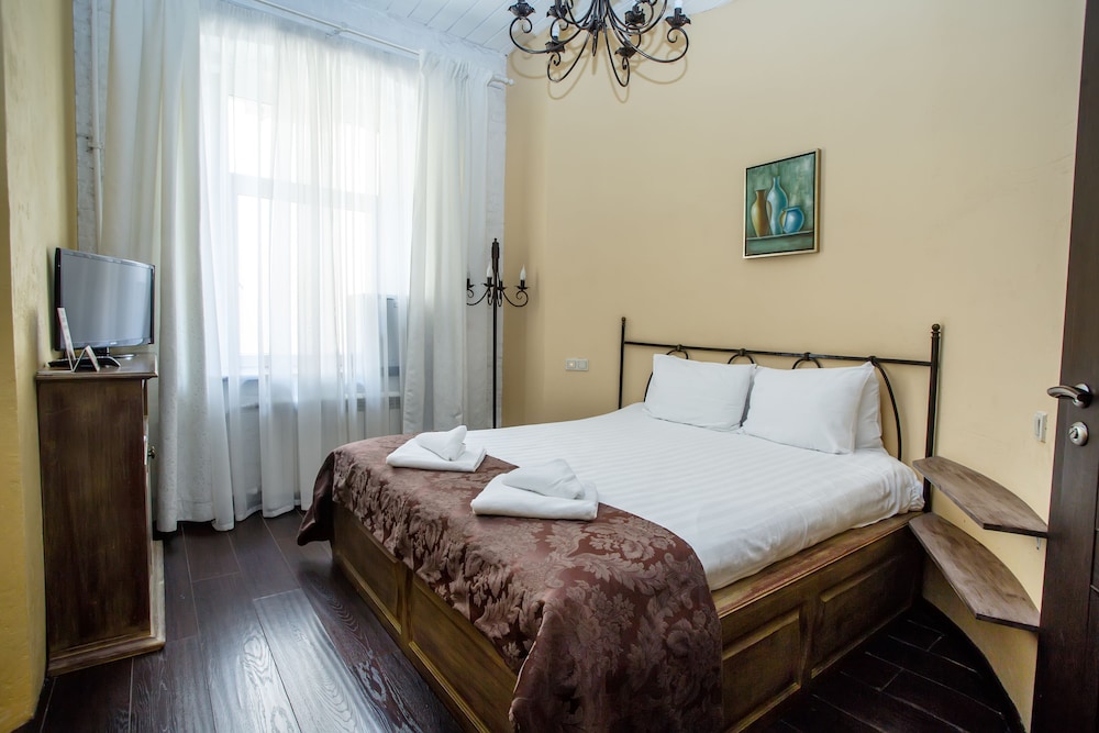 Economy Plus Double or Twin Room