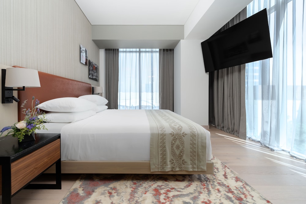 Suite (Regency)