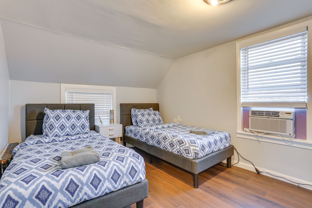 House (4 Bedrooms) photo 2