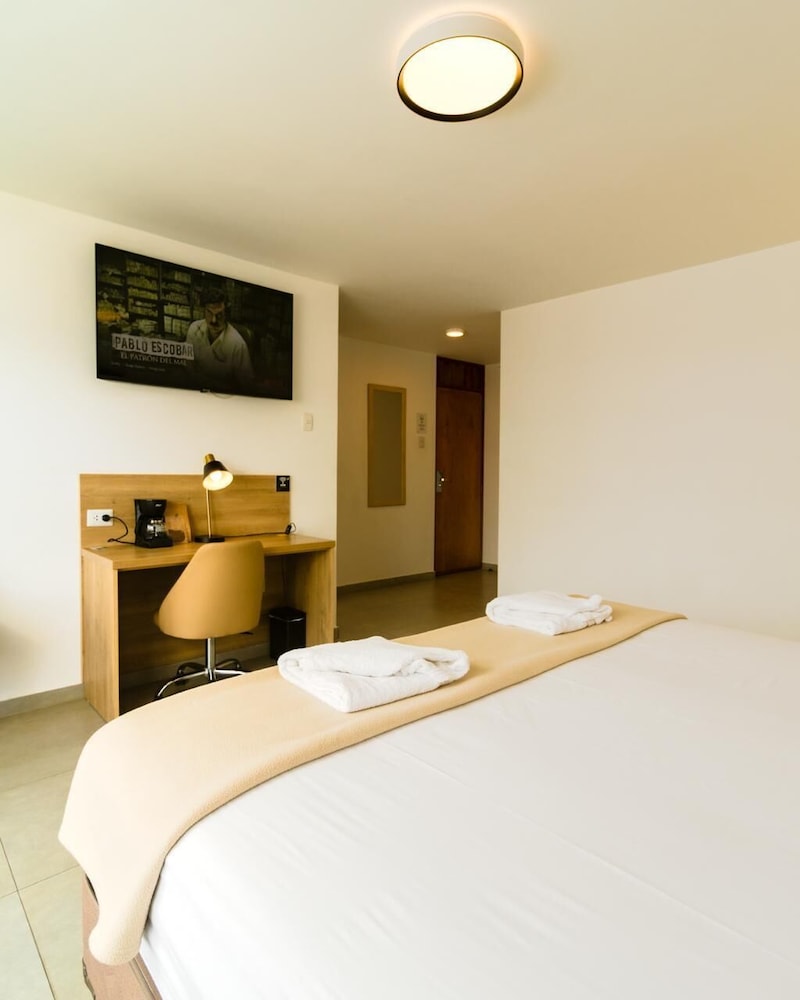 Deluxe Double Room, Park View photo 3