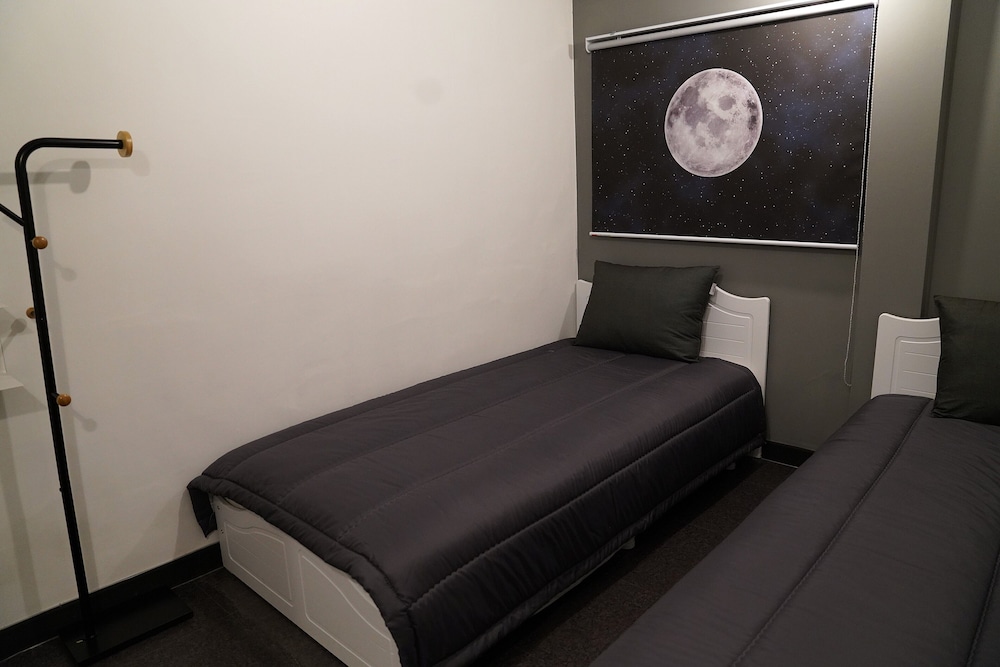 Deluxe Twin Room - Photo 5