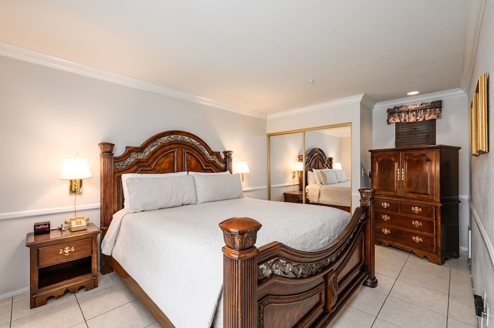 Presidential Room, Balcony, Executive Level photo 2