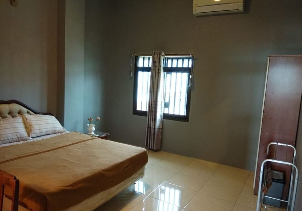 Economy Room - Photo 1