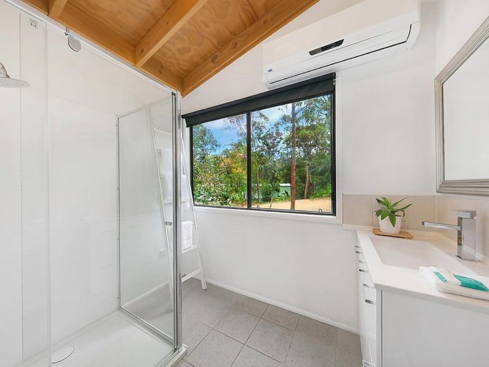Corroboree Spa Cabin photo 2