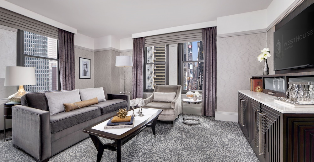 Deluxe Suite, 1 Bedroom thumbnail 6