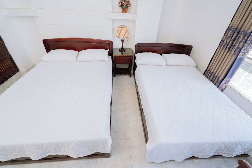 Family Quadruple Room, City View photo 2