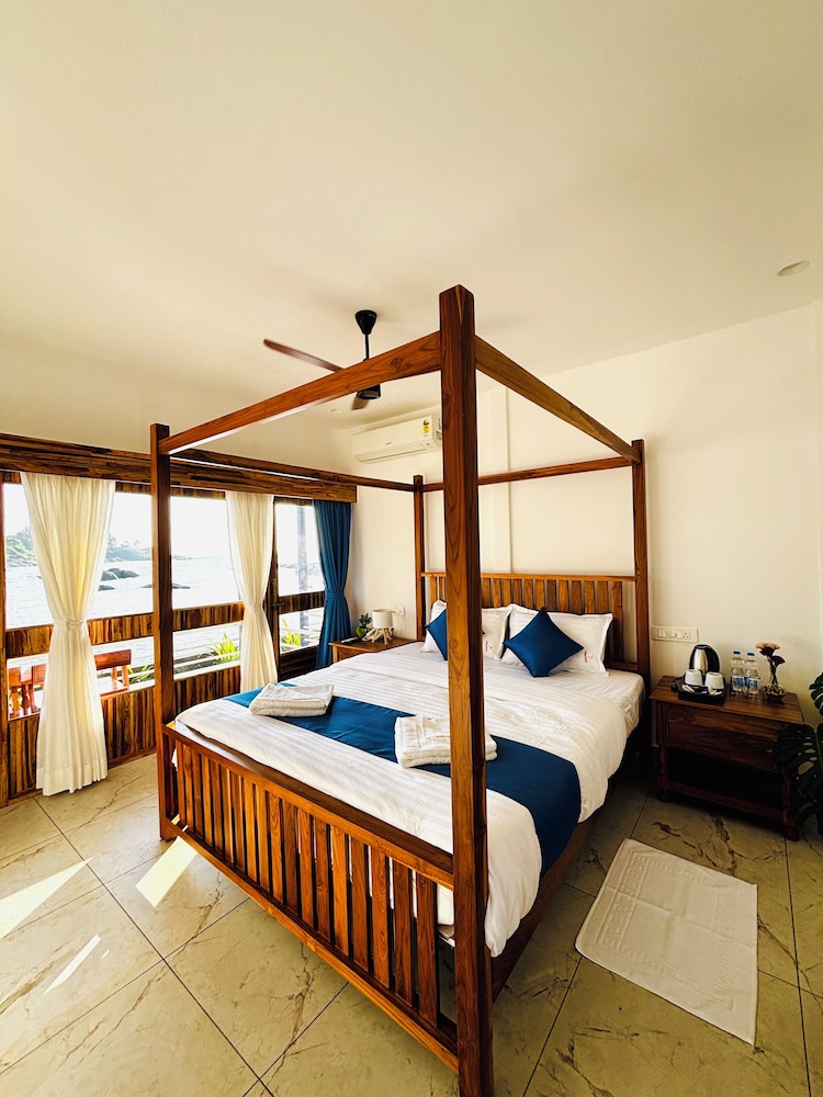 Deluxe Room, Sea View