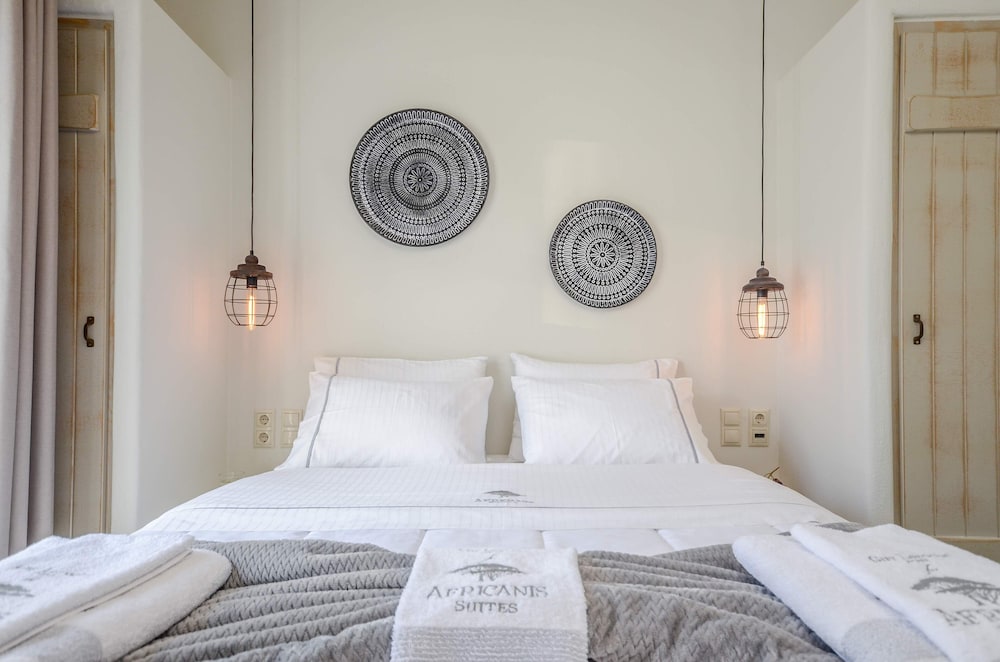 Superior Suite, Non Smoking, Partial Sea View