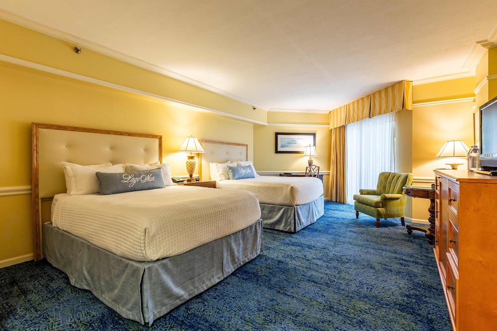 Standard Room, 2 Queen Beds, Balcony - Photo 1