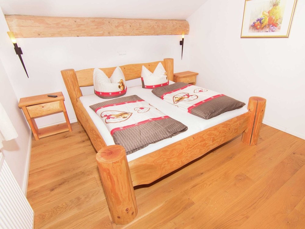 Classic House, 5 Bedrooms photo 3