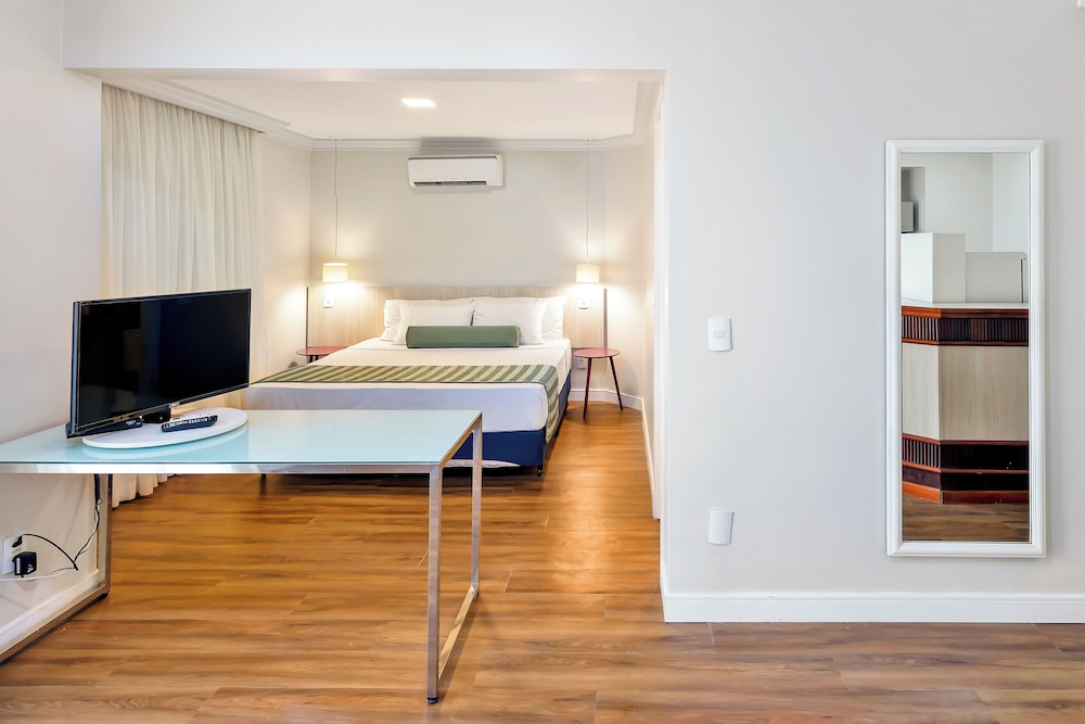 Junior Studio Suite