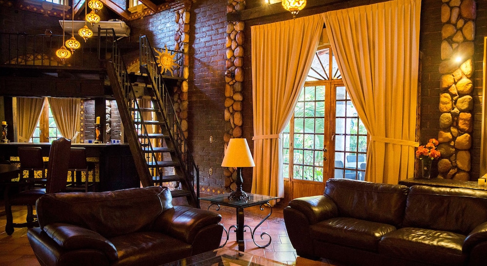 Penthouse photo 3