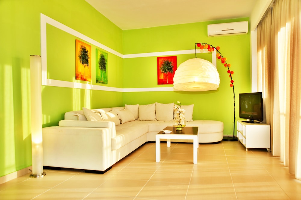 Two Bedroom Suite for 4 people Maisonette - Photo 10