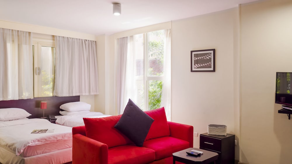 Executive Suite With Kitchenette