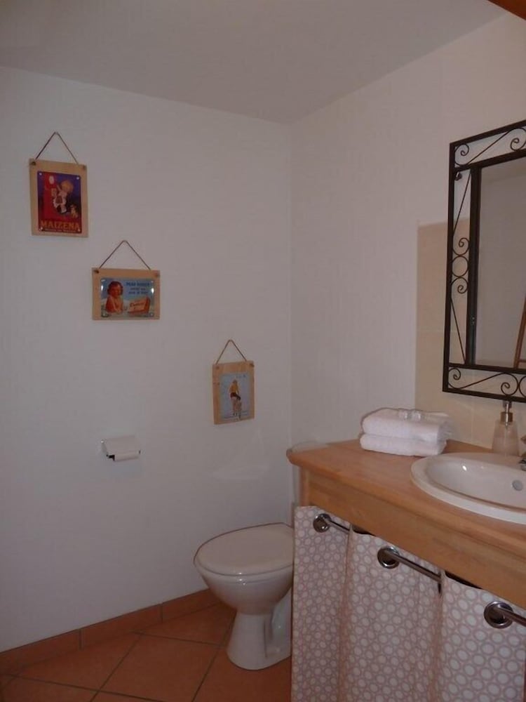 Standard Double Room, Private Bathroom, Garden View (GRAIN DE BLE) photo 2