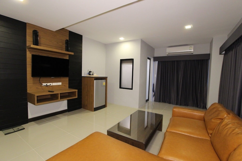 Royal Suite - Photo 3