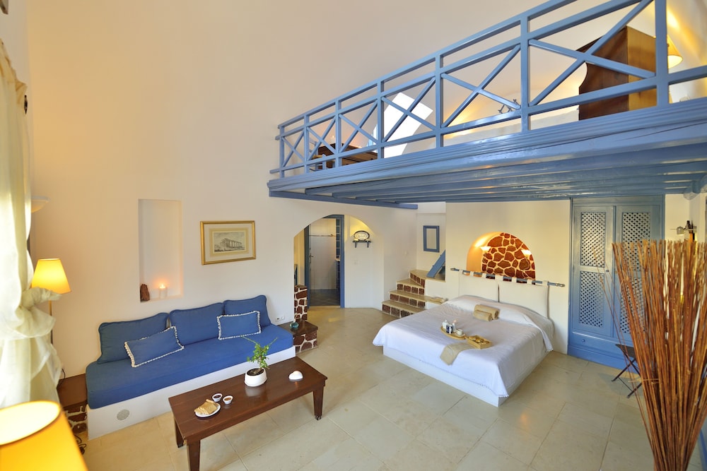 Luxury Duplex - Photo 4