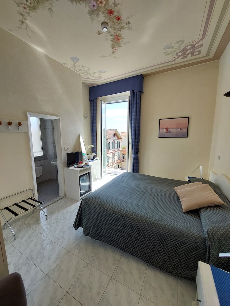Superior Double Room, Balcony