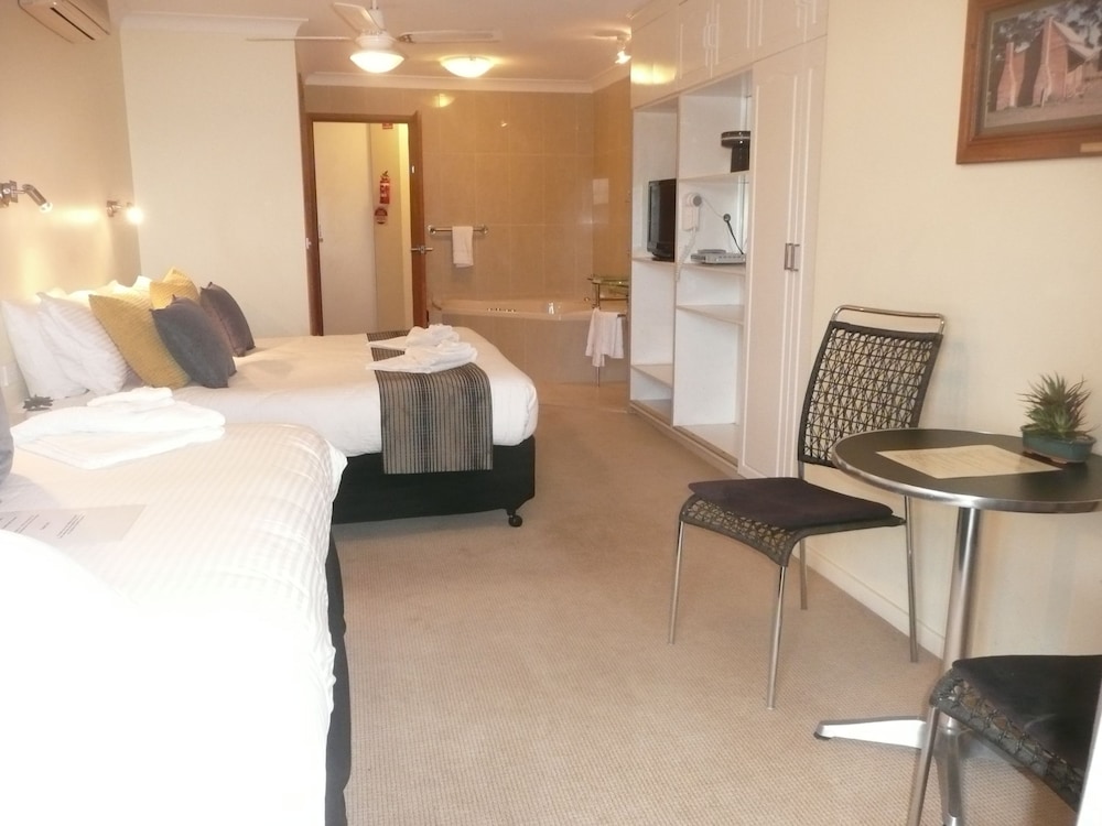 Deluxe Spa Suite Room 4 photo 2