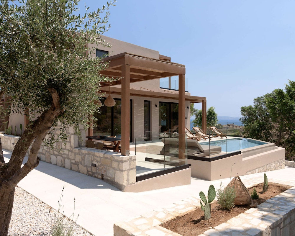 Hilltop Suite Private pool - Garden or Side Sea View- Adults Only - Photo 12
