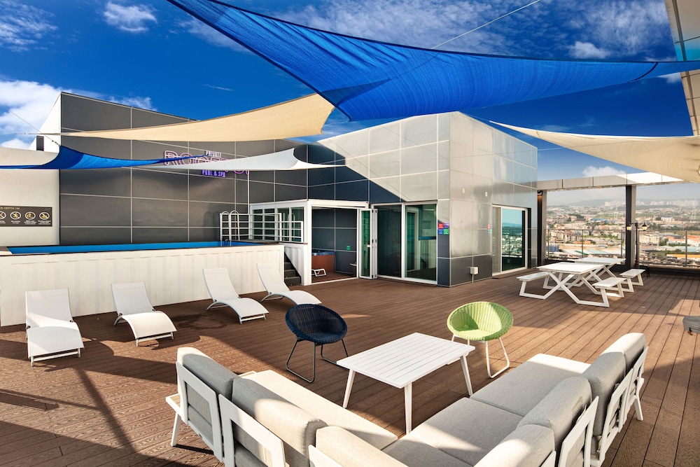 Private Pool (OPEN 4/25) & 24H Spa in Rooftop - Photo 2