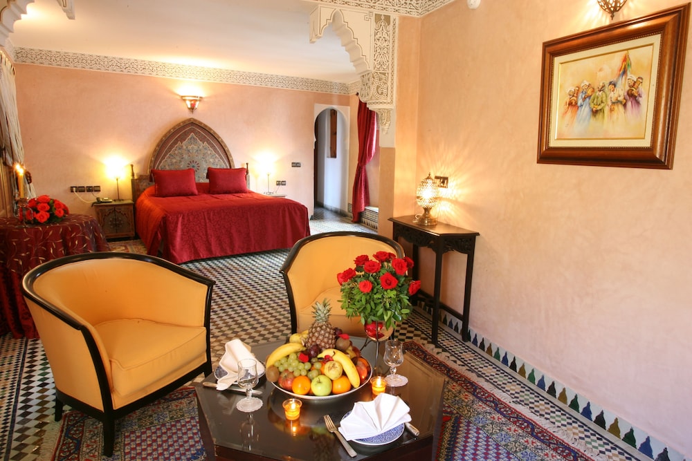 Deluxe Suite, Jetted Tub photo 1