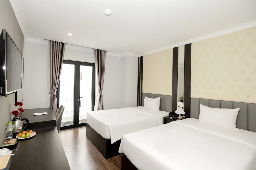Deluxe Apartment, 2 Bedrooms, Balcony, City View