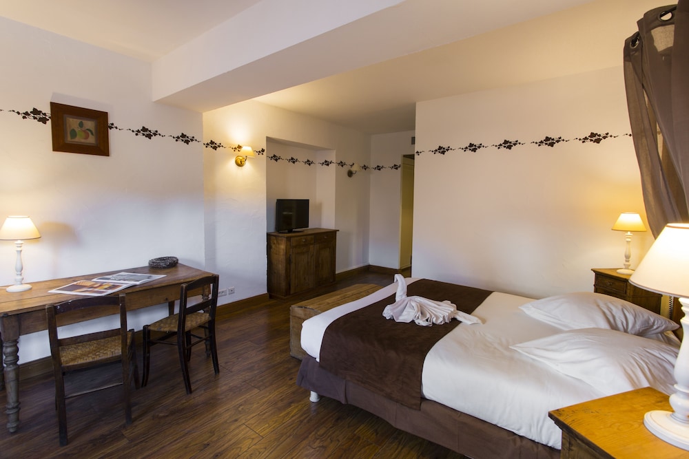 Family Quadruple Room, 1 Double Bed with Sofa bed