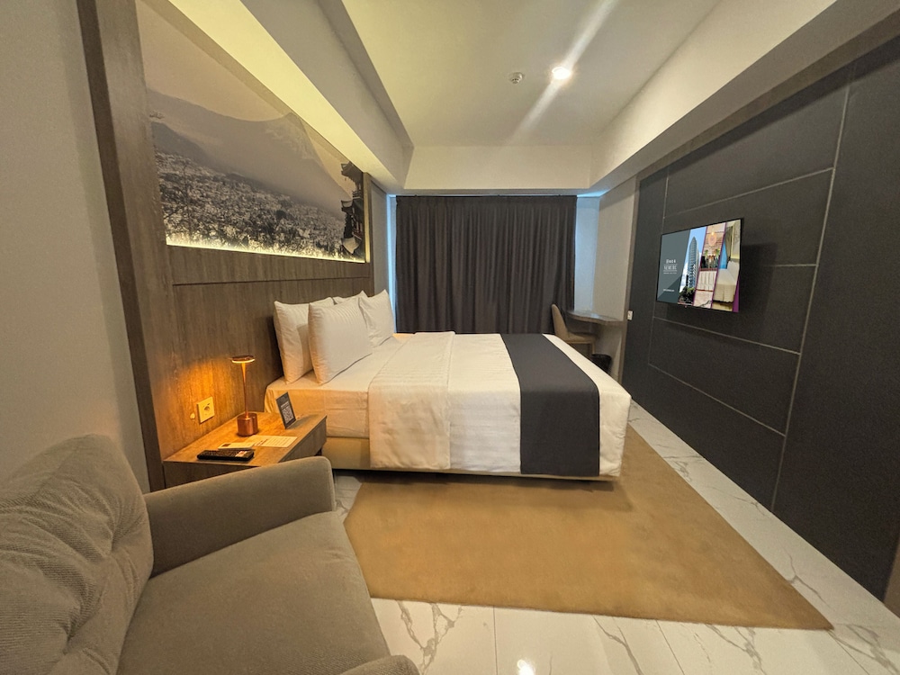 Superior Room, Balcony, City View