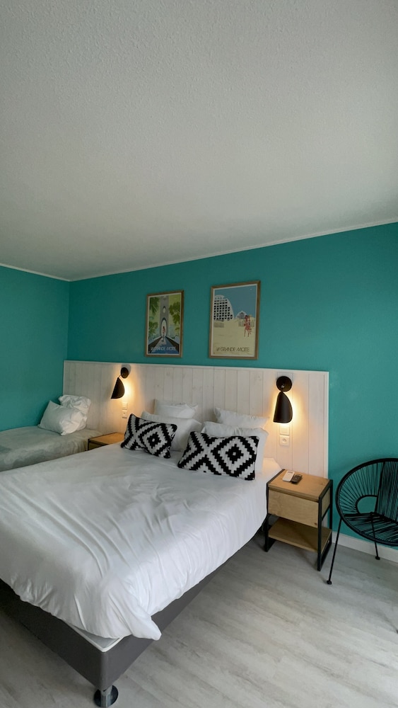 Classic Triple Room, Terrace photo 3