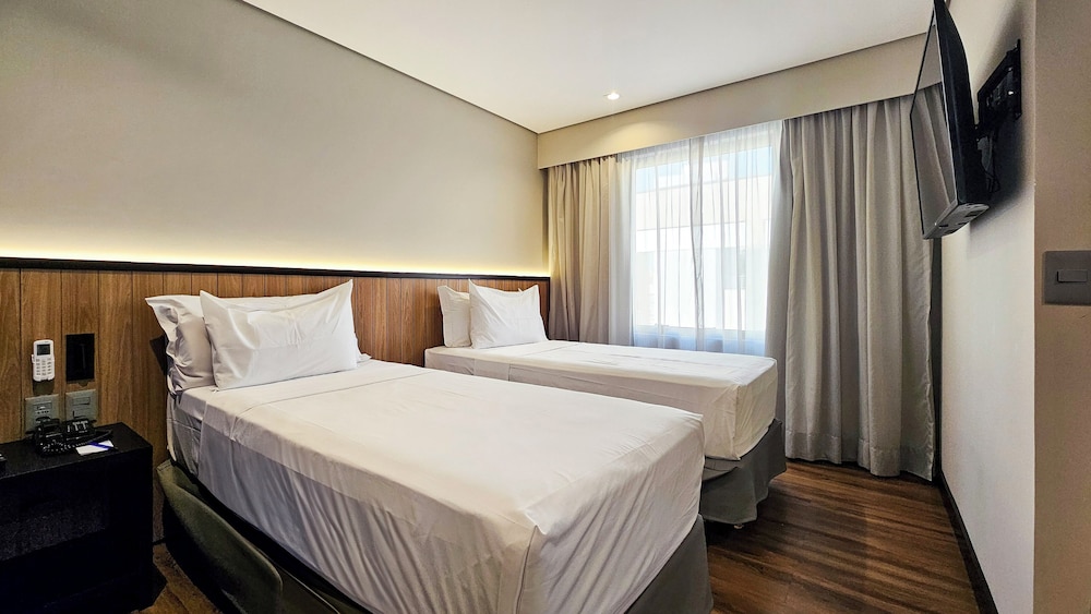 Luxury Double Room, 2 Twin Beds - Photo 3