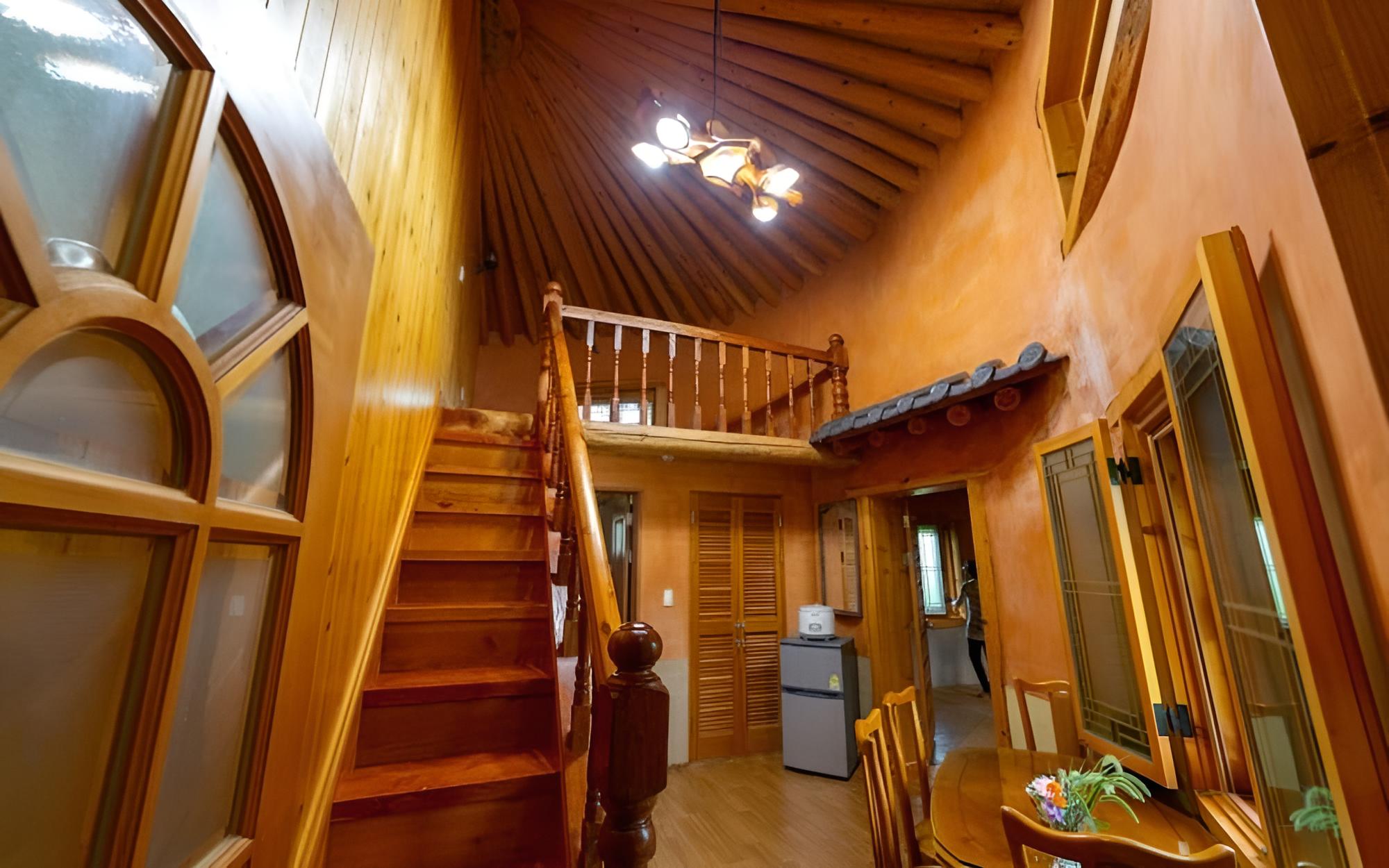 Room (Deoksugung (Double Floor Hwangtobang)) photo 2