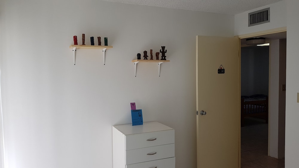Basic Quadruple Room, 1 Bedroom, Non Smoking photo 2