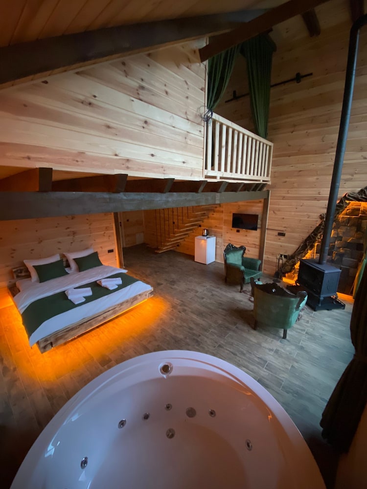 Lizbon Suite Room