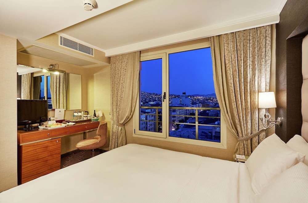 Room, 1 Double Bed thumbnail 6