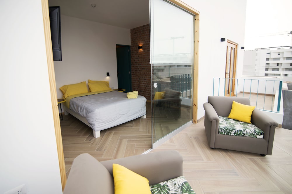 Standard Double Room, Balcony photo 2