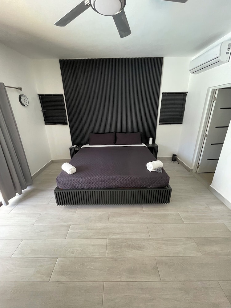 Luxury Suite, Patio, Poolside