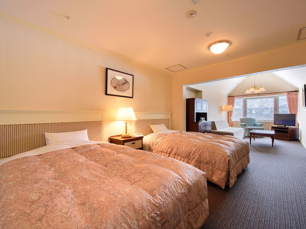 Superior Twin Room, Non Smoking photo 3
