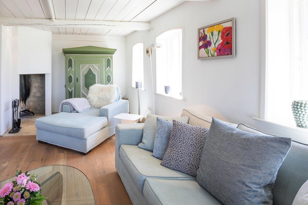 House photo 2