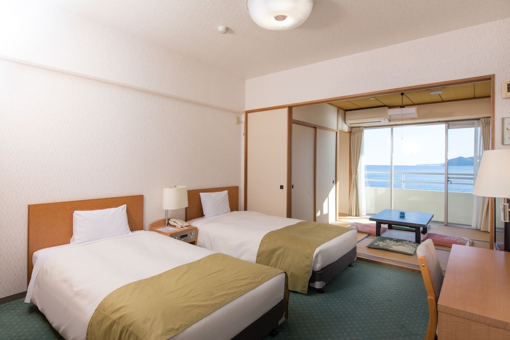 Standard Quadruple Room, Non Smoking, Ocean View