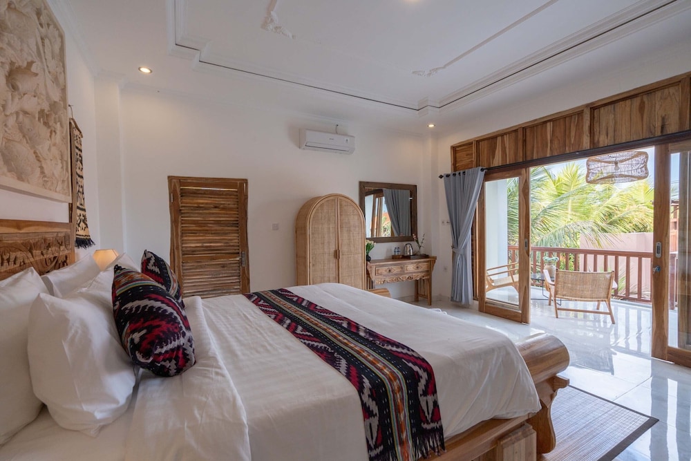 Suite Room with Plunge Pool - Photo 9