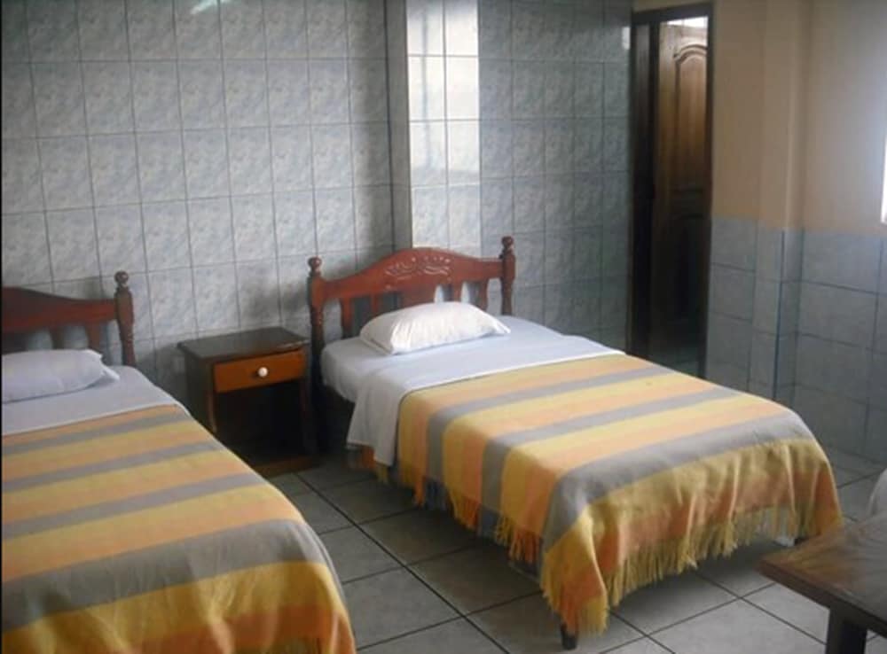 Room, 3 Twin Beds